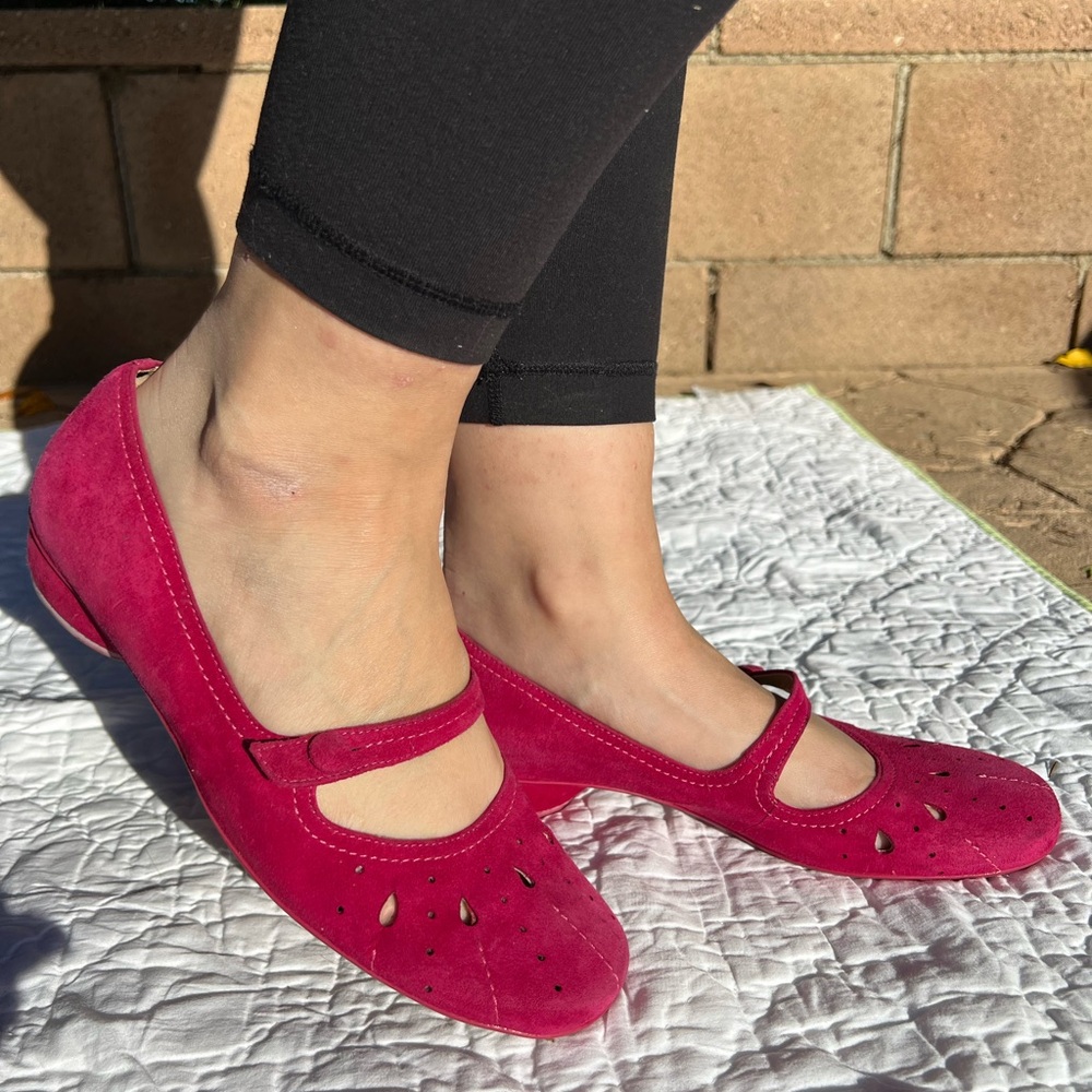 Franco Sarto pink suede mary jane 8